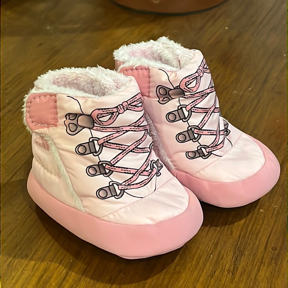 The North Face infant Nuptse booties boots pink girls baby shoes crib new